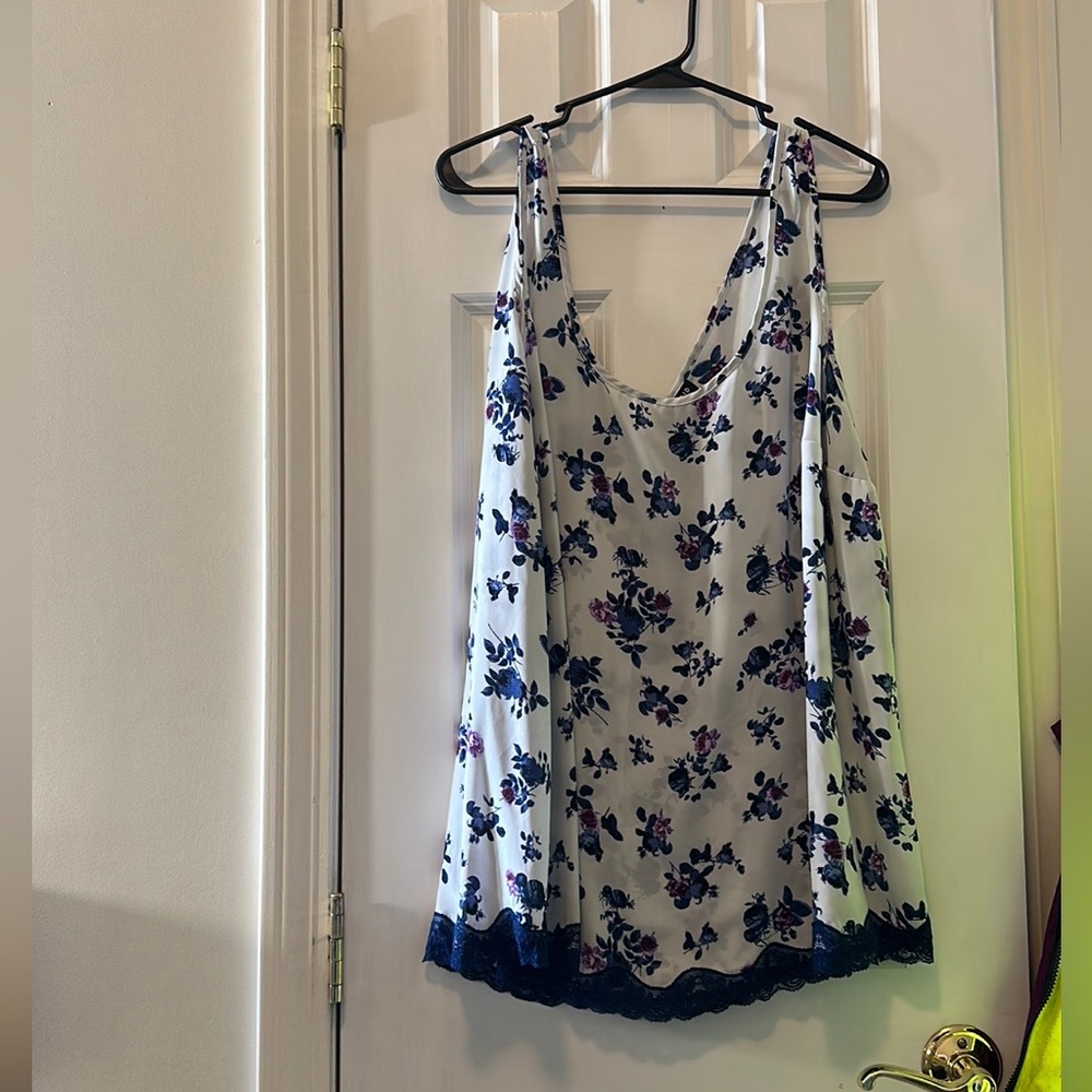 Torrid tank size 3
